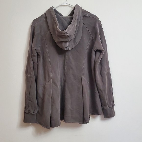 Pilcro Anthropologie Flynn Pleated Gray Hooded Swing Style Sweatshirt Size Med - Picture 2 of 10